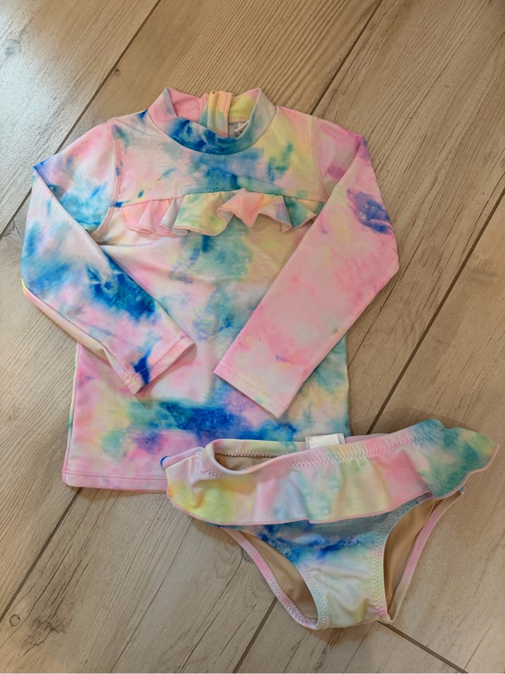 Girls' Pastel Tie-Dye Long Sleeve Rash Guard Set - Multicolor